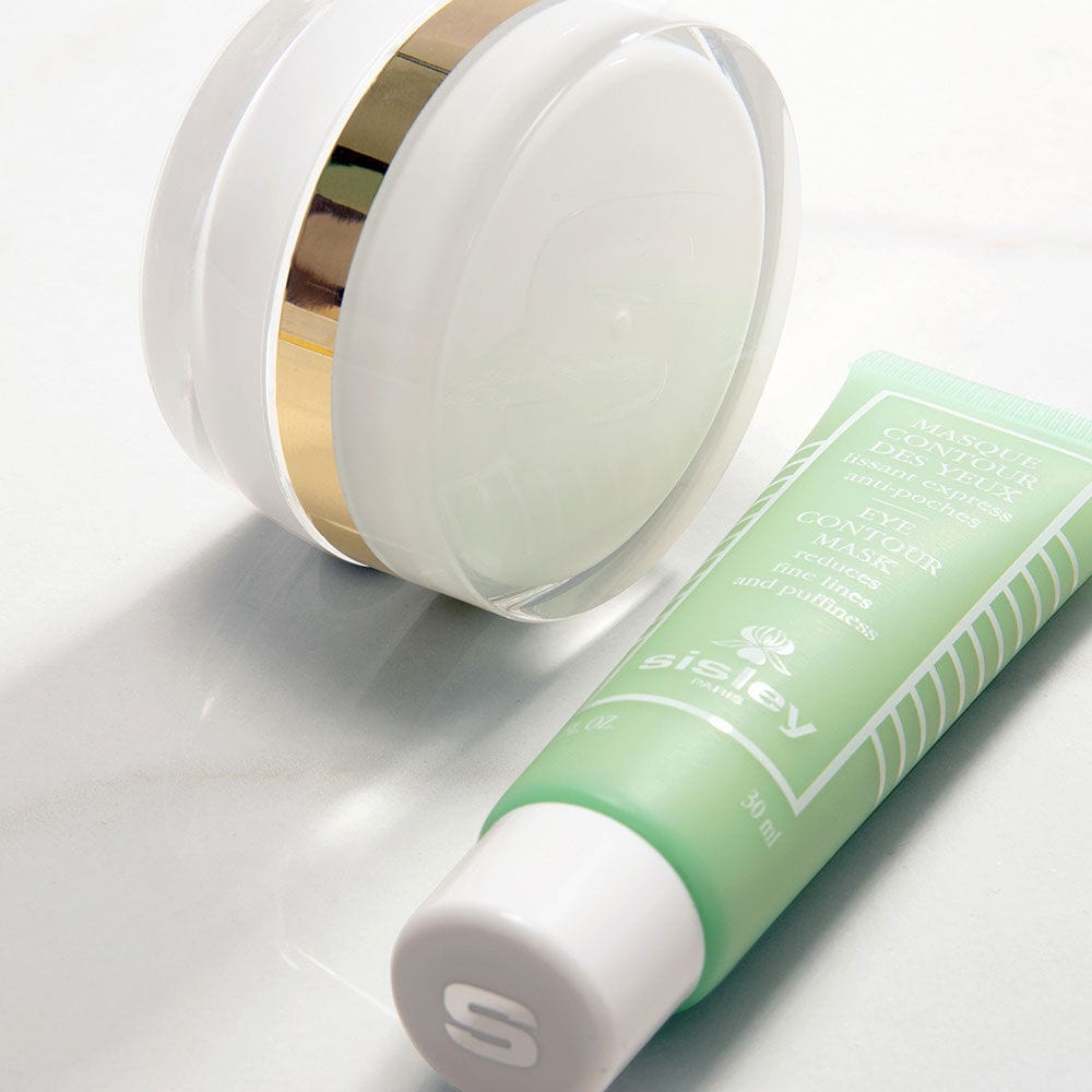 Second image of All Eyes on Sisley