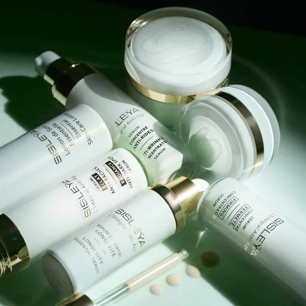 Second image of Sisleÿa Longevity Essential Serum Routine