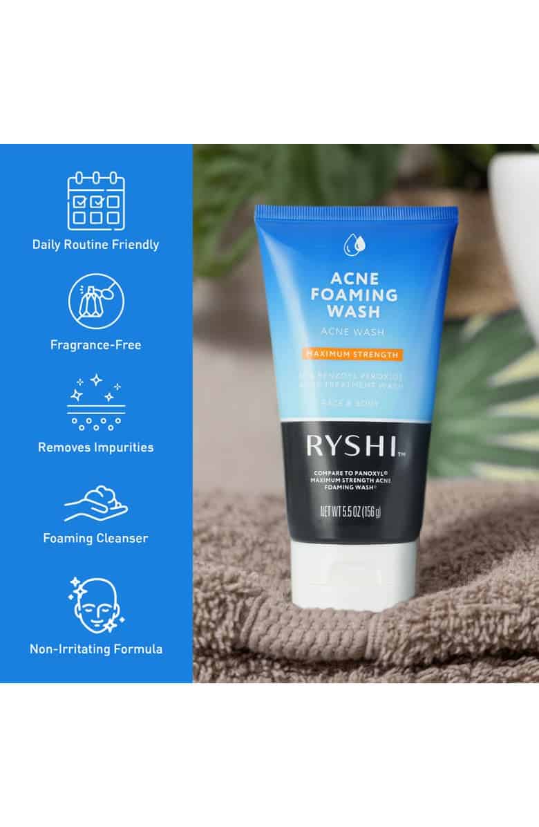 Second image of Clear & Glow Skincare Remover Cleansing Towelettes