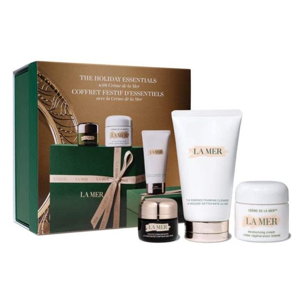The Holiday Essentials Skincare Set